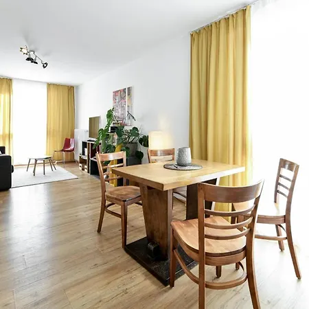 Ferienwohnung In Der Sonnenstadt Lienz Exterior photo