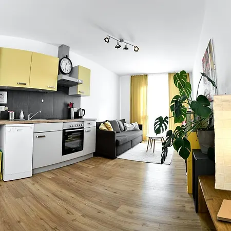 Ferienwohnung In Der Sonnenstadt Lienz Exterior photo