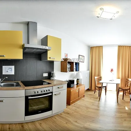 Ferienwohnung In Der Sonnenstadt Lienz Exterior photo
